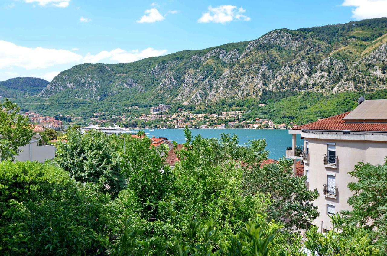 Bay View Apartments Kotor Exterior photo